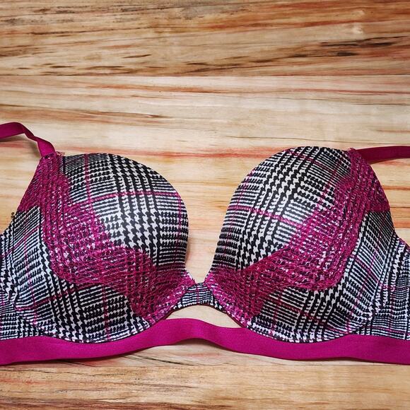 Victoria's Secret Other - Victoria’s Secret Lace Demi Bra Womens 32DD Pink Black Plaid Underwire Very Sexy